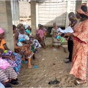 Focus Group session at Ahomey-Glon in the municipality of So-âva. ©Photo Jean AGUEGUE, SBC consultant