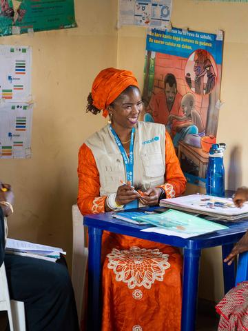 nig-her-870unicef_polio_program_nigeria10200311